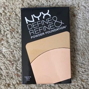 New Nyx Define & Refine Powder Foundation DRPF02